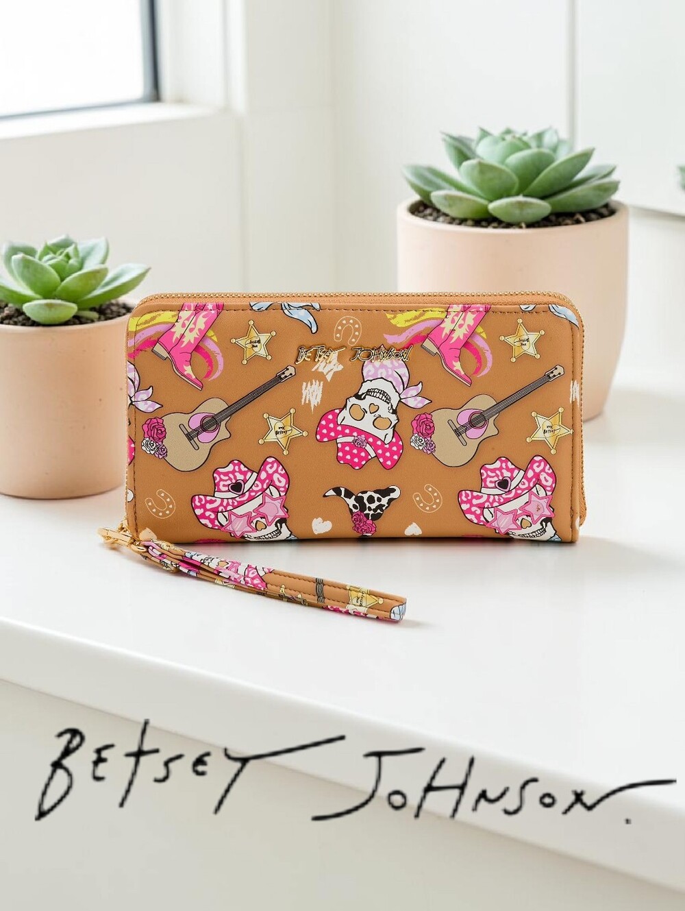 Betsey Johnson Brown Western Skull  Wallet Wristlet With Strap MSRP $58.00 NWT